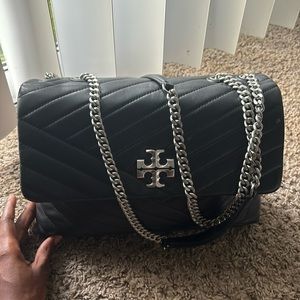 Like New Tory Burch Kira Chevron Convertible bag